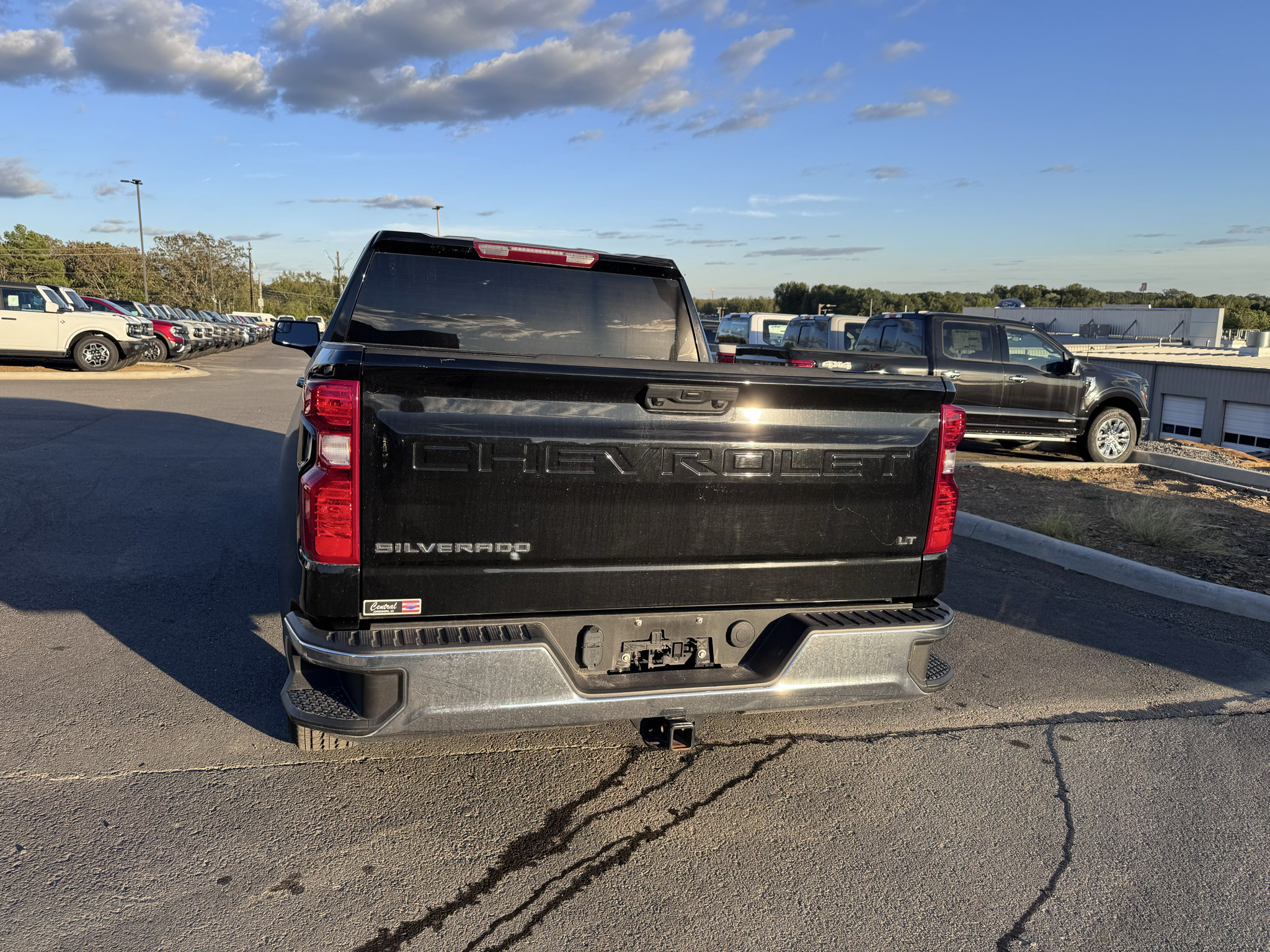 Used 2025 Chevrolet Silverado 1500 LT RWD image 6
