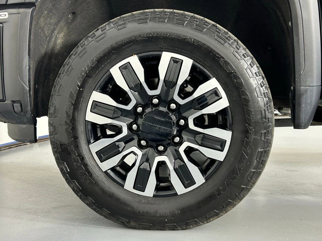 Used 2024 GMC Sierra 3500 Denali Ultimate AWD/4WD image 37
