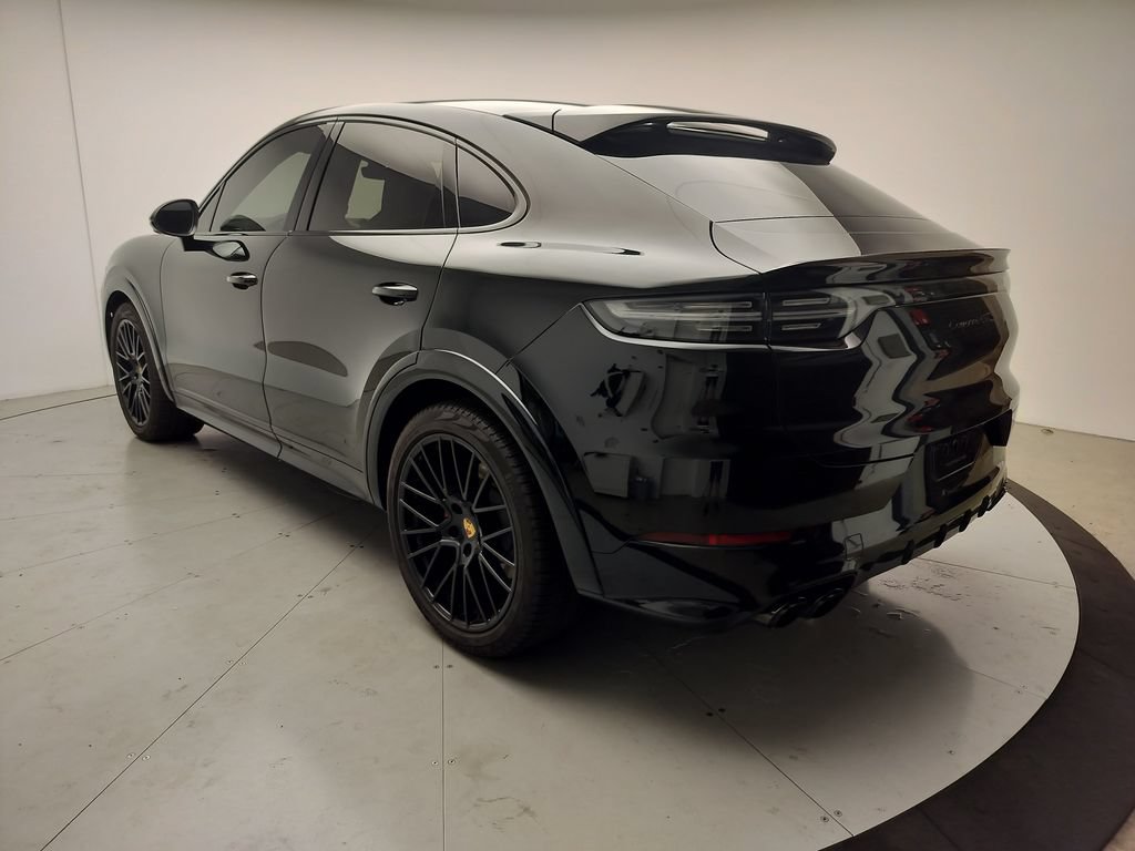 Certified 2023 Porsche Cayenne GTS AWD/4WD image 7