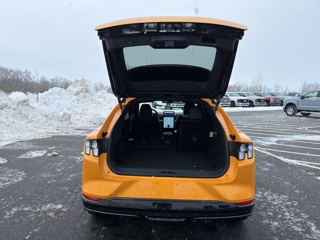 Used 2023 Ford Mustang Mach-E GT image 8