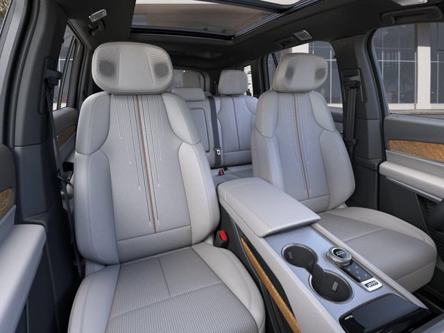 New 2026 Cadillac Vistiq Luxury AWD/4WD image 16