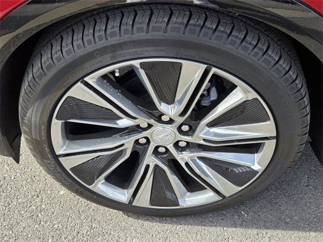 New 2025 Cadillac Lyriq Luxury image 9