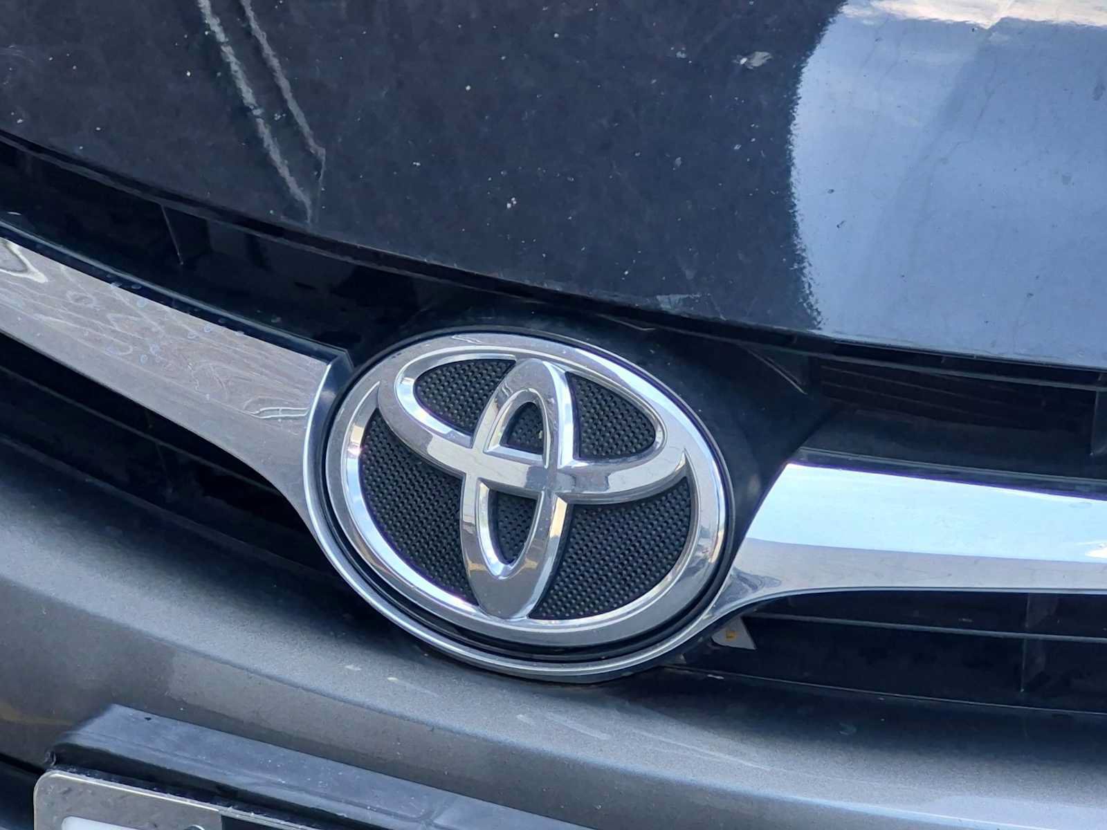 Used 2016 Toyota Camry XLE FWD image 12