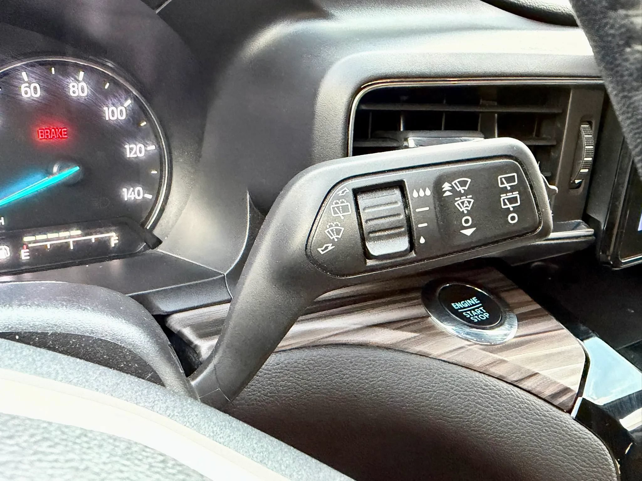 Used 2022 Ford Explorer Limited RWD image 35