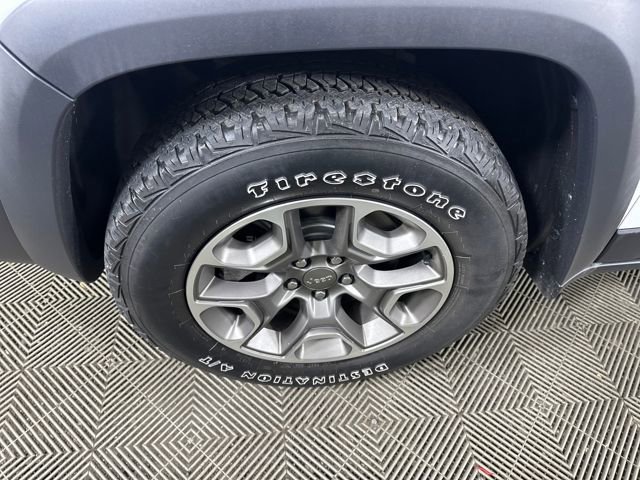 Used 2021 Jeep Cherokee Trailhawk w/ Sun, Sound & Nav Group image 10