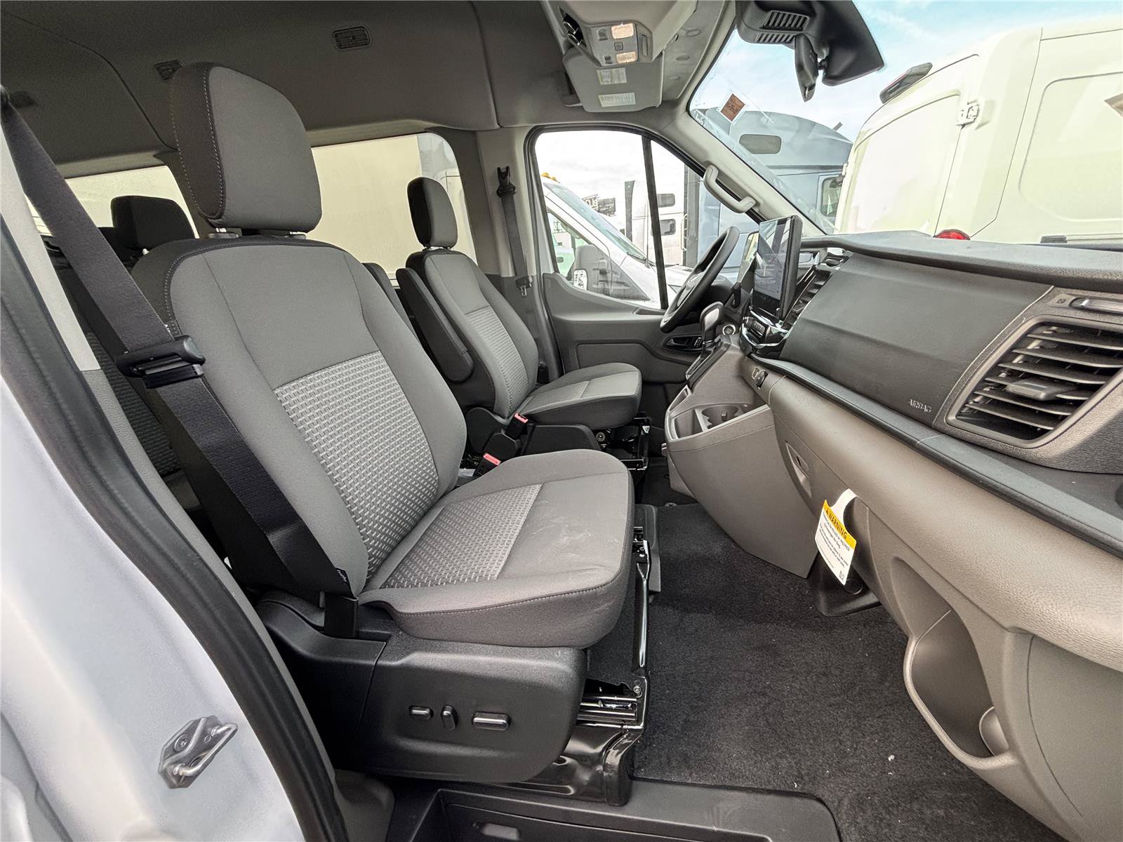 Used 2024 Ford Transit 350 XLT RWD image 15
