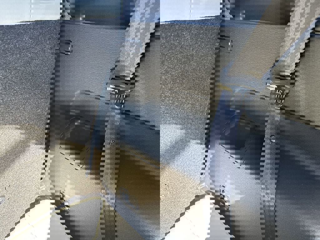 New 2025 Mitsubishi Outlander SE image 33