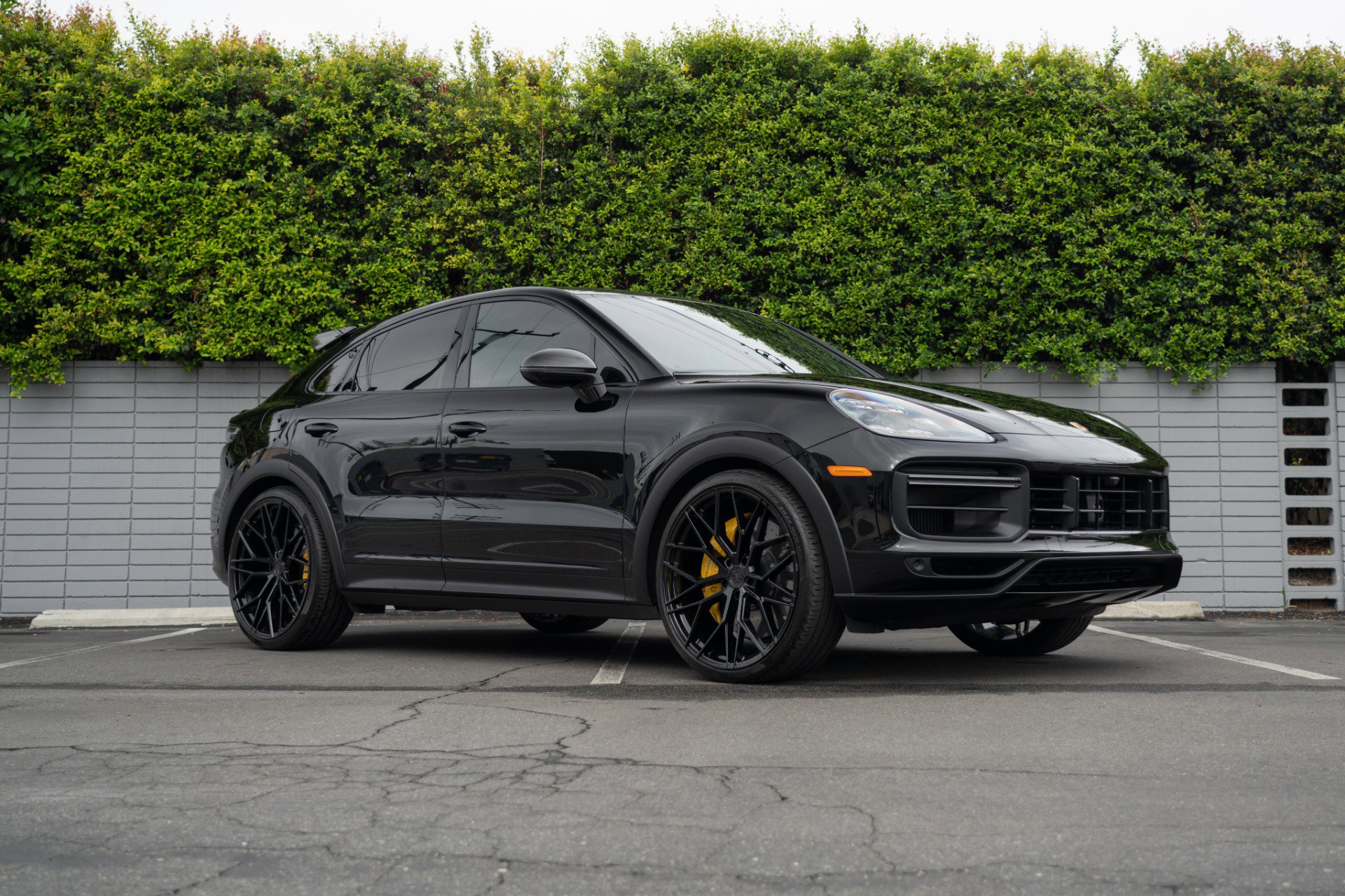 Used 2023 Porsche Cayenne Turbo GT image 14