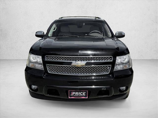 Used 2011 Chevrolet Avalanche LTZ AWD/4WD image 2