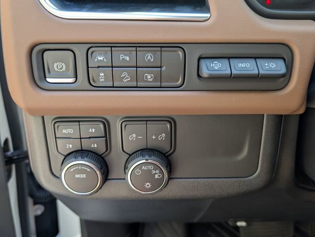 Used 2024 Chevrolet Tahoe High Country image 35