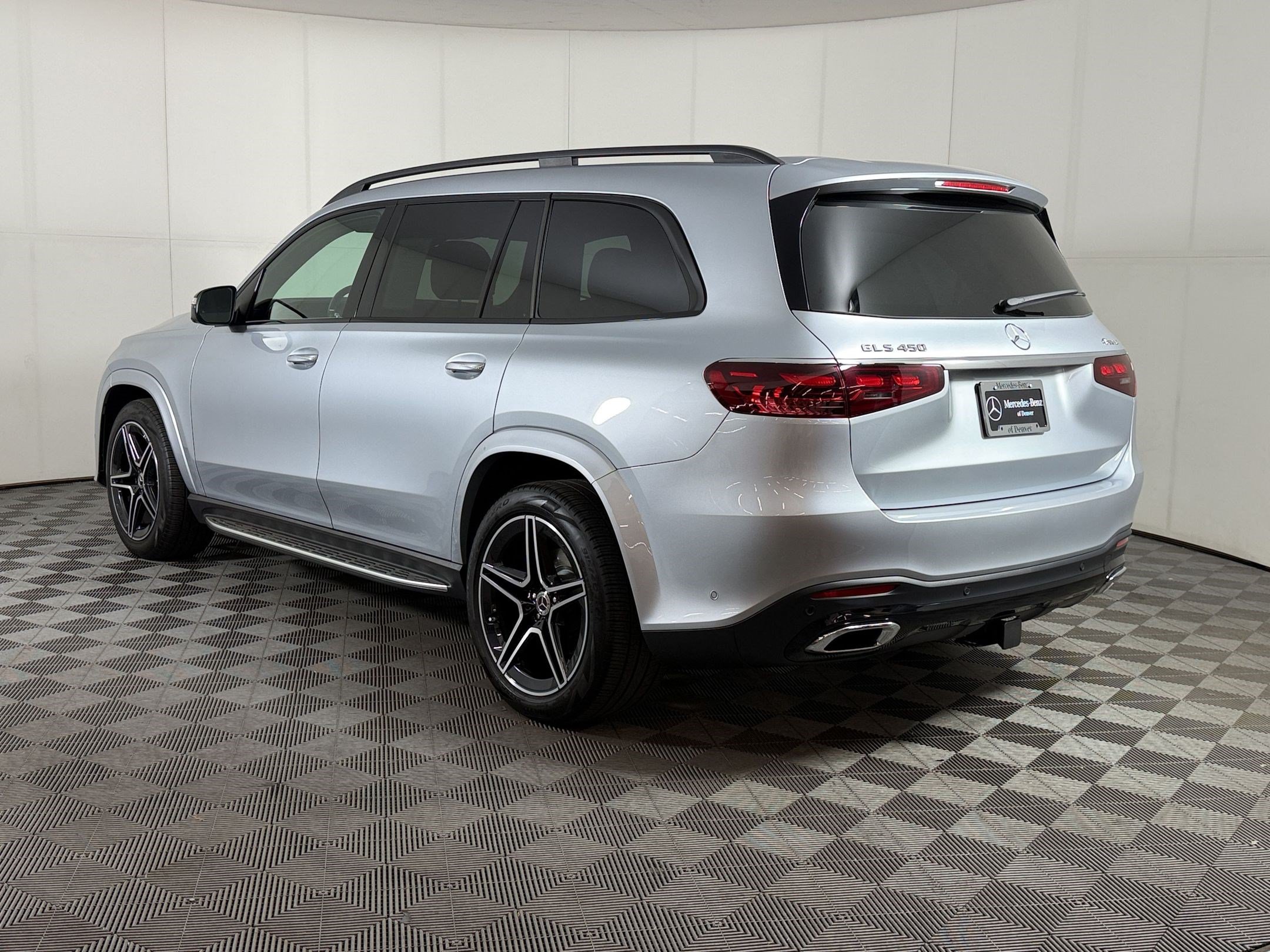 Certified 2024 Mercedes-Benz GLS 450 4MATIC image 3