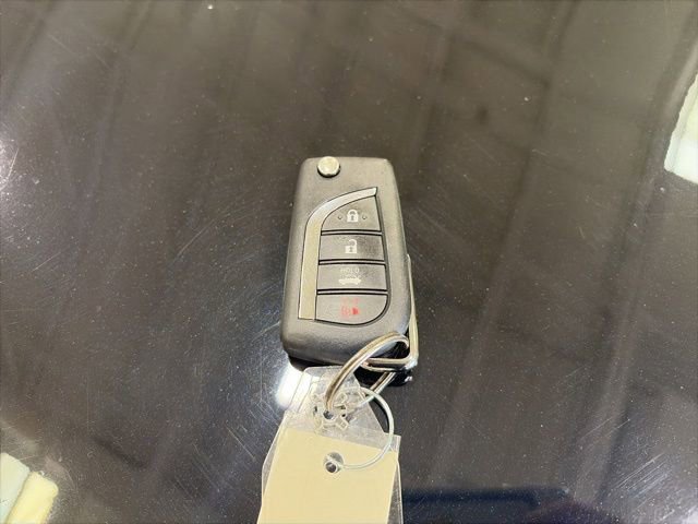 Used 2021 Toyota Camry SE FWD image 24