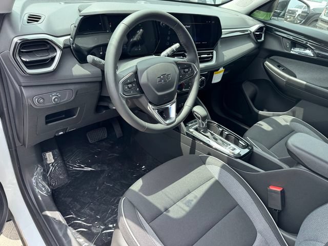 New 2026 Chevrolet TrailBlazer LT w/ Midnight Edition FWD image 12