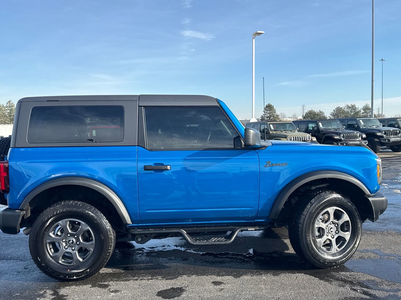 Used 2024 Ford Bronco Big Bend image 2