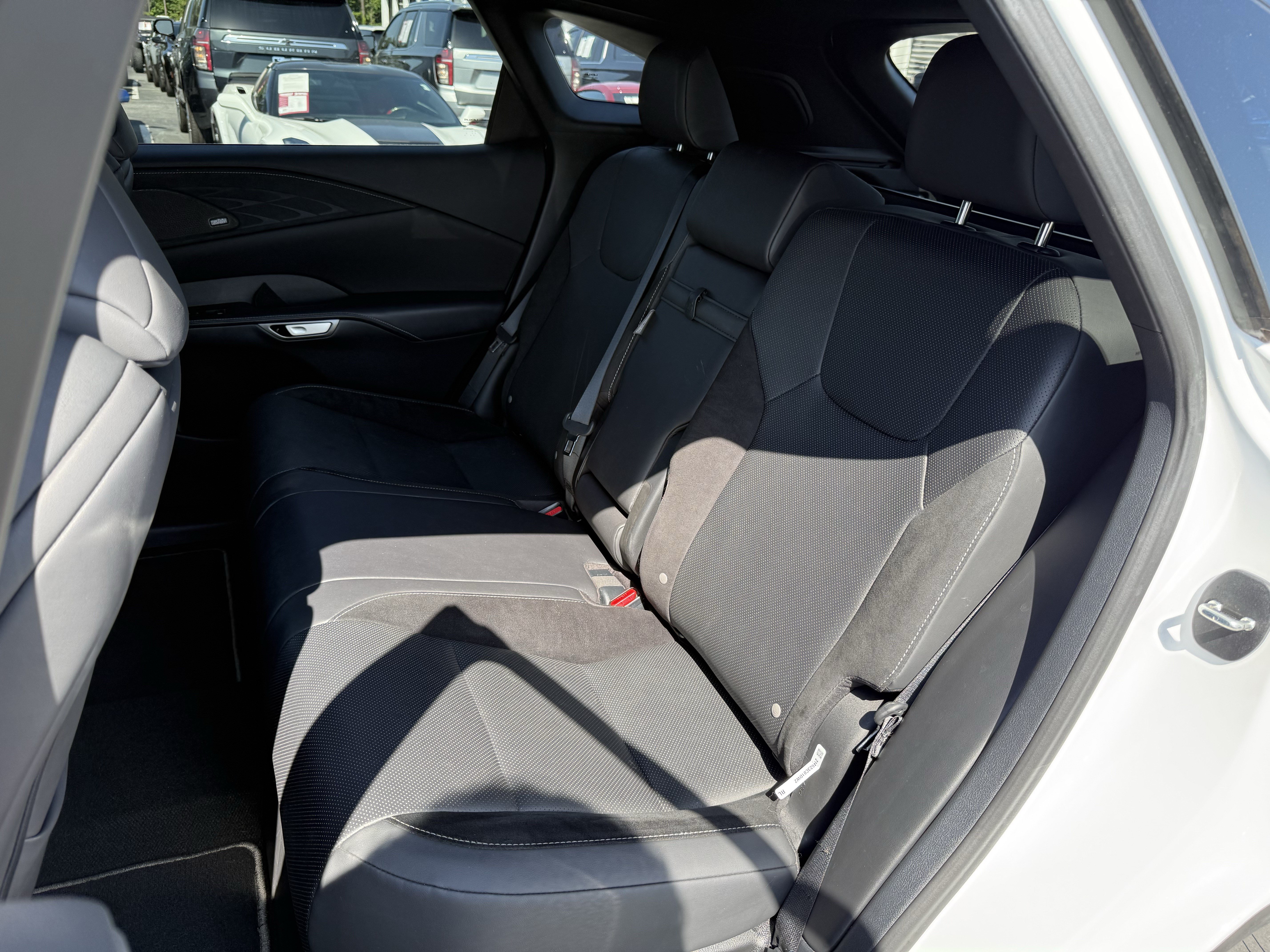 Used 2024 Lexus RX 500h F Sport w/ Convenience Package AWD/4WD image 32