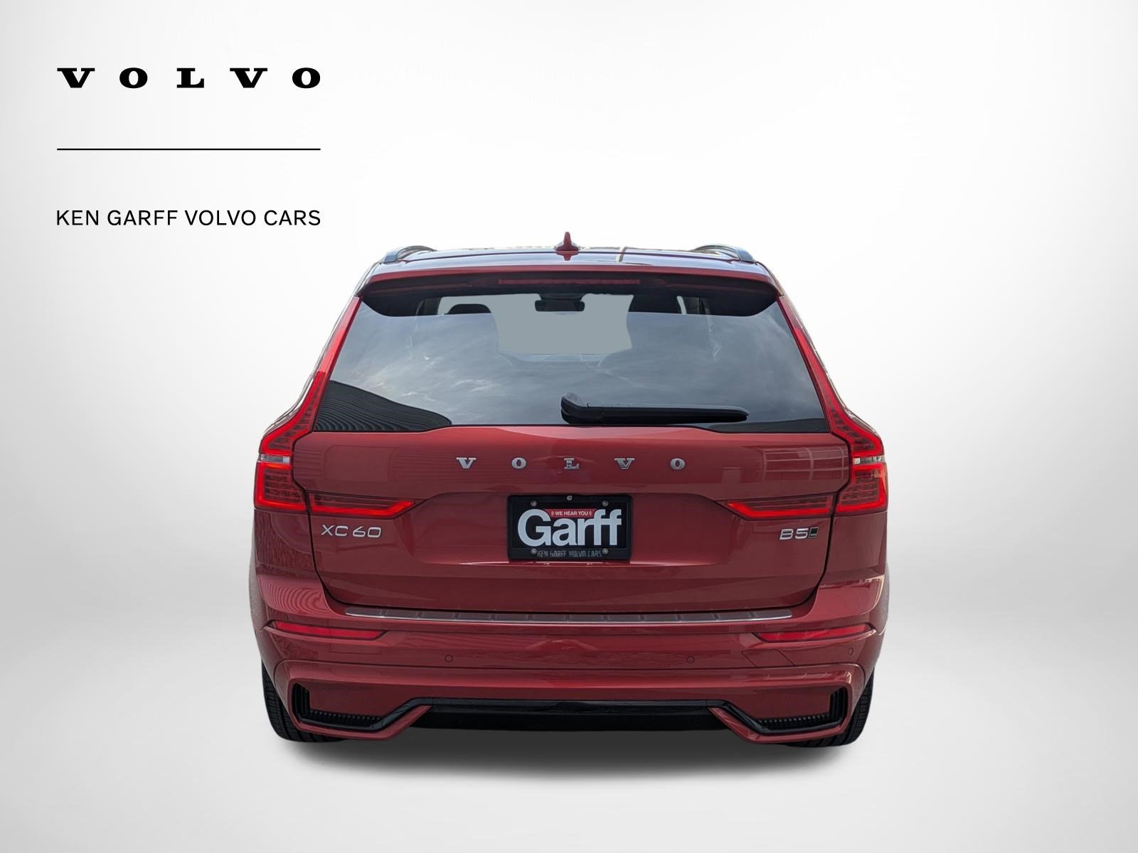 Used 2025 Volvo XC60 B5 Plus w/ Protection Package Premier image 4