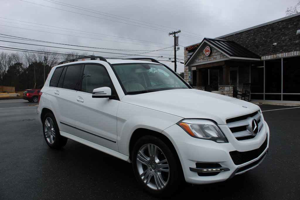 Used 2015 Mercedes-Benz GLK 350 2WD image 3