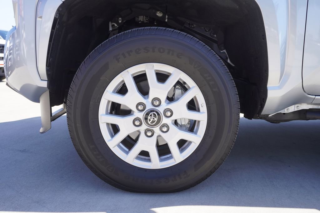 Certified 2025 Toyota Tacoma SR5 AWD/4WD image 21