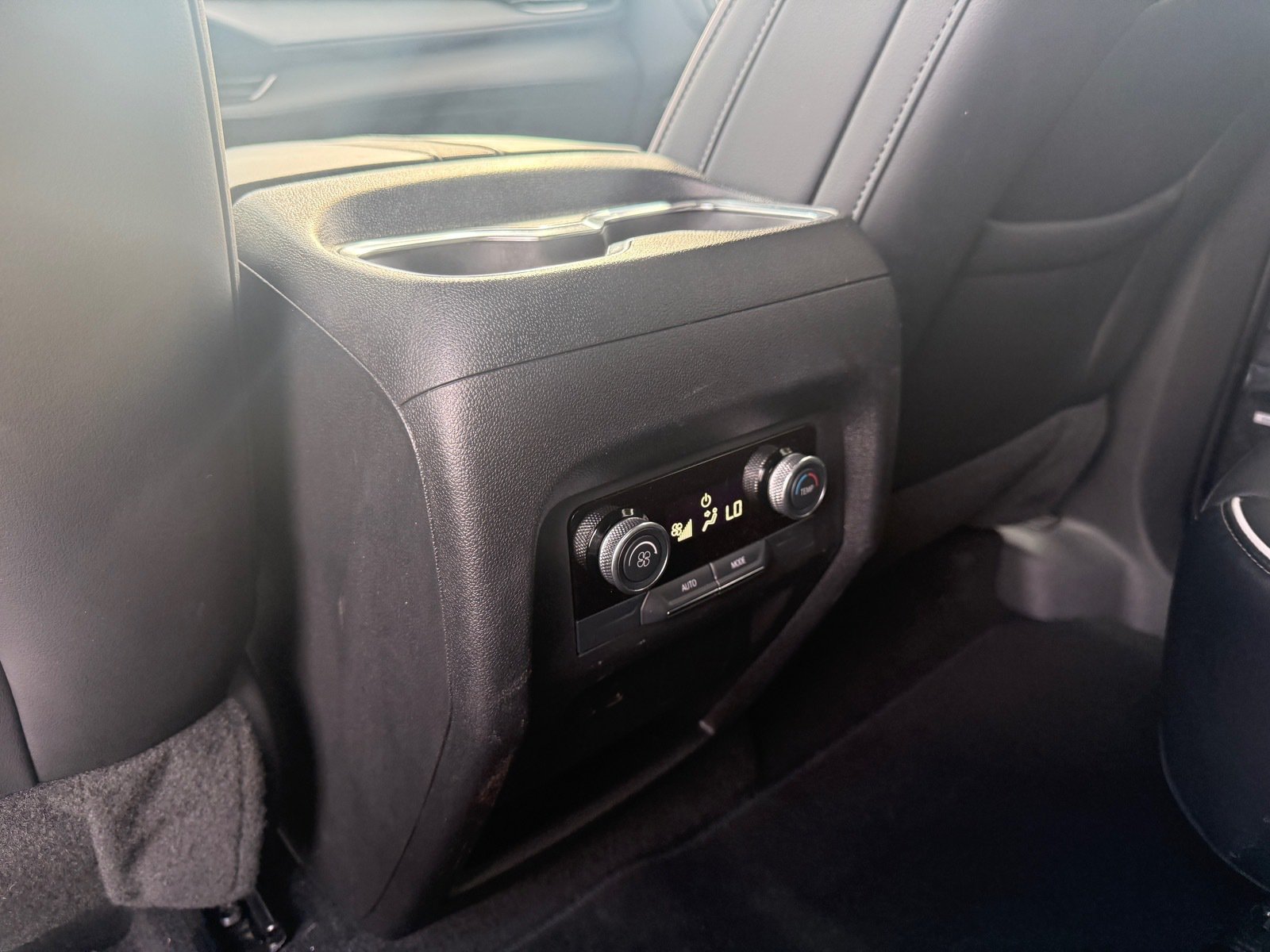 Used 2025 Buick Enclave Preferred FWD image 29