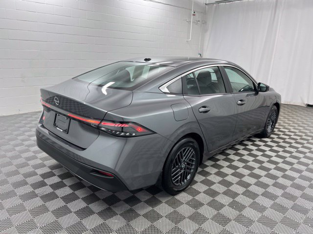 Used 2026 Nissan Sentra SV w/ SV Convenience Package FWD image 5