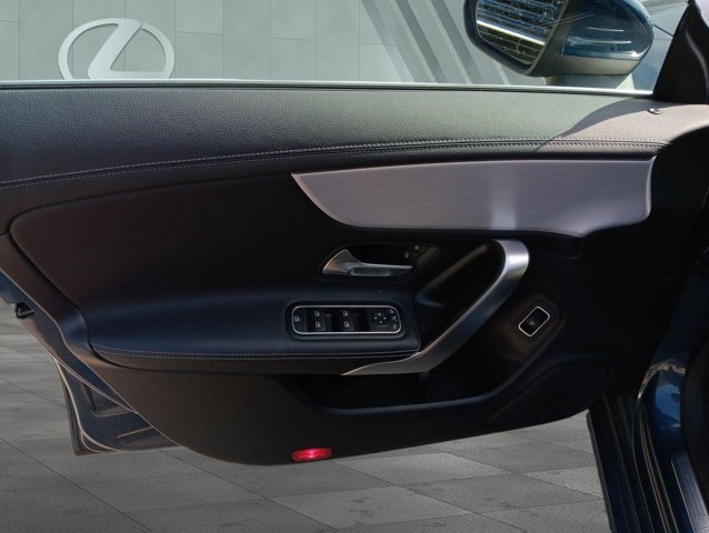 Used 2022 Mercedes-Benz CLA 250 image 10