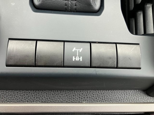 Used 2025 Toyota Tacoma TRD Off-Road image 12