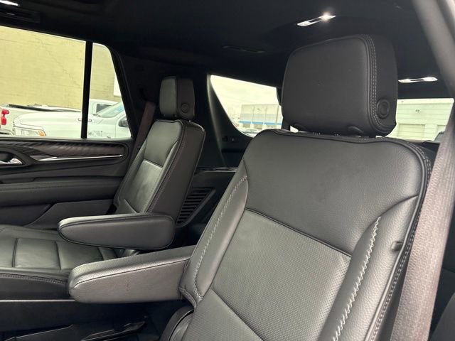 Used 2023 GMC Yukon Denali w/ LPO, Floor Liner Package image 24