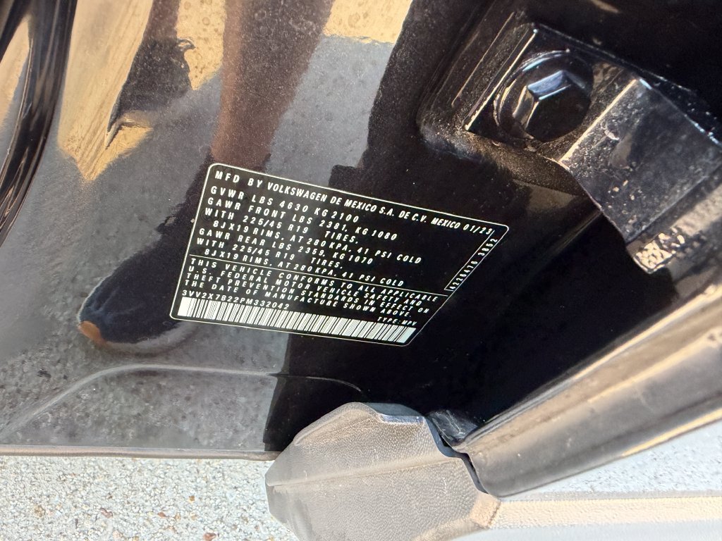 Certified 2023 Volkswagen Taos SEL AWD/4WD image 32