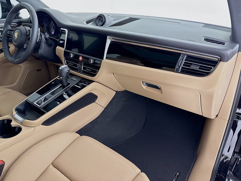 New 2026 Porsche Macan S AWD/4WD image 31