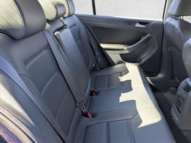 Used 2014 Volkswagen Jetta SE FWD image 16
