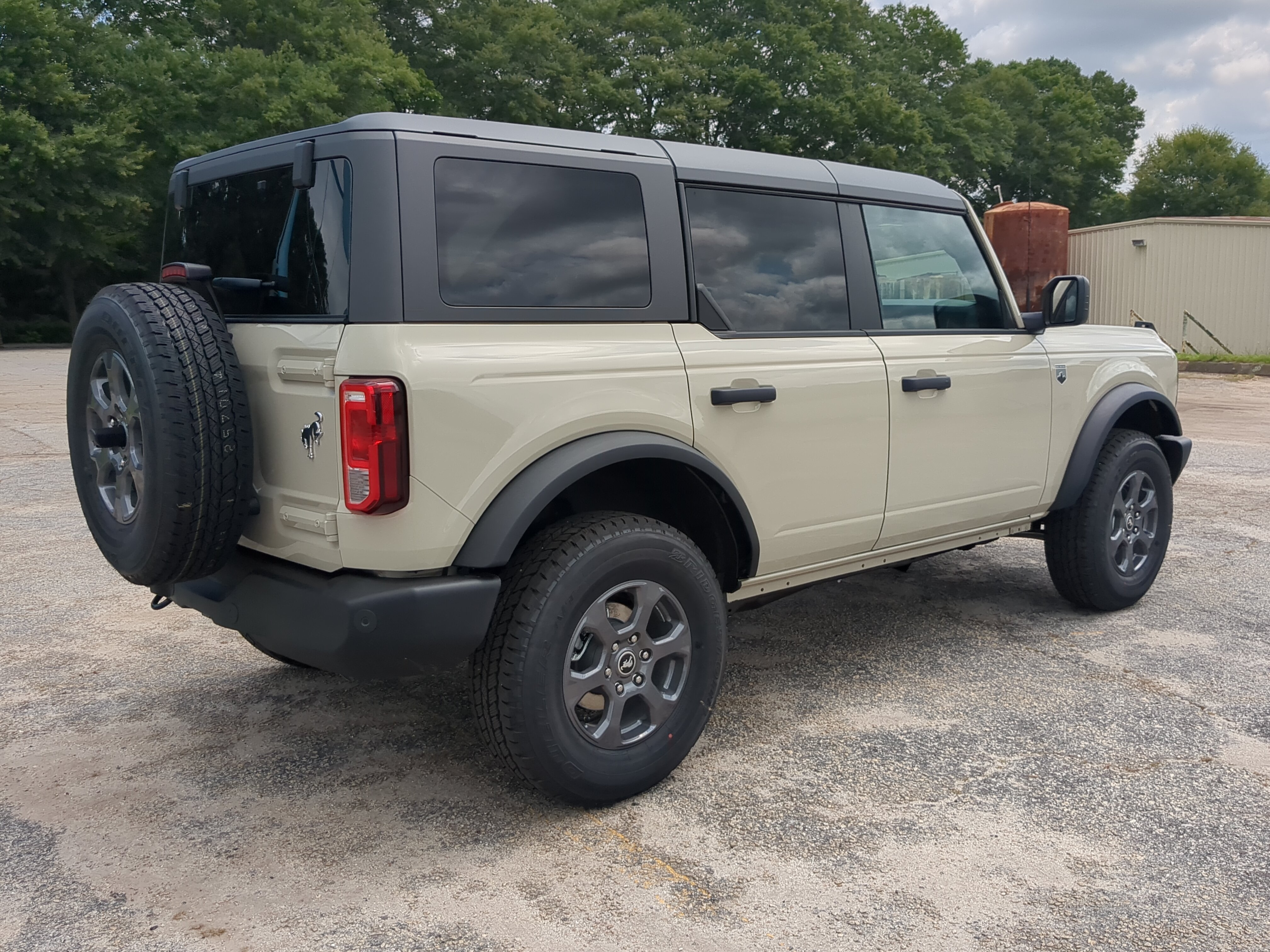 New 2026 Ford Bronco Big Bend AWD/4WD image 3