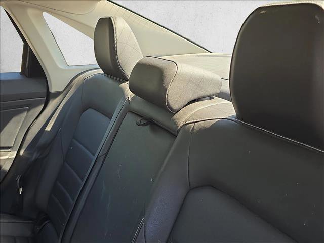 Used 2024 Volkswagen Jetta SE w/ Panoramic Sunroof Package FWD image 21
