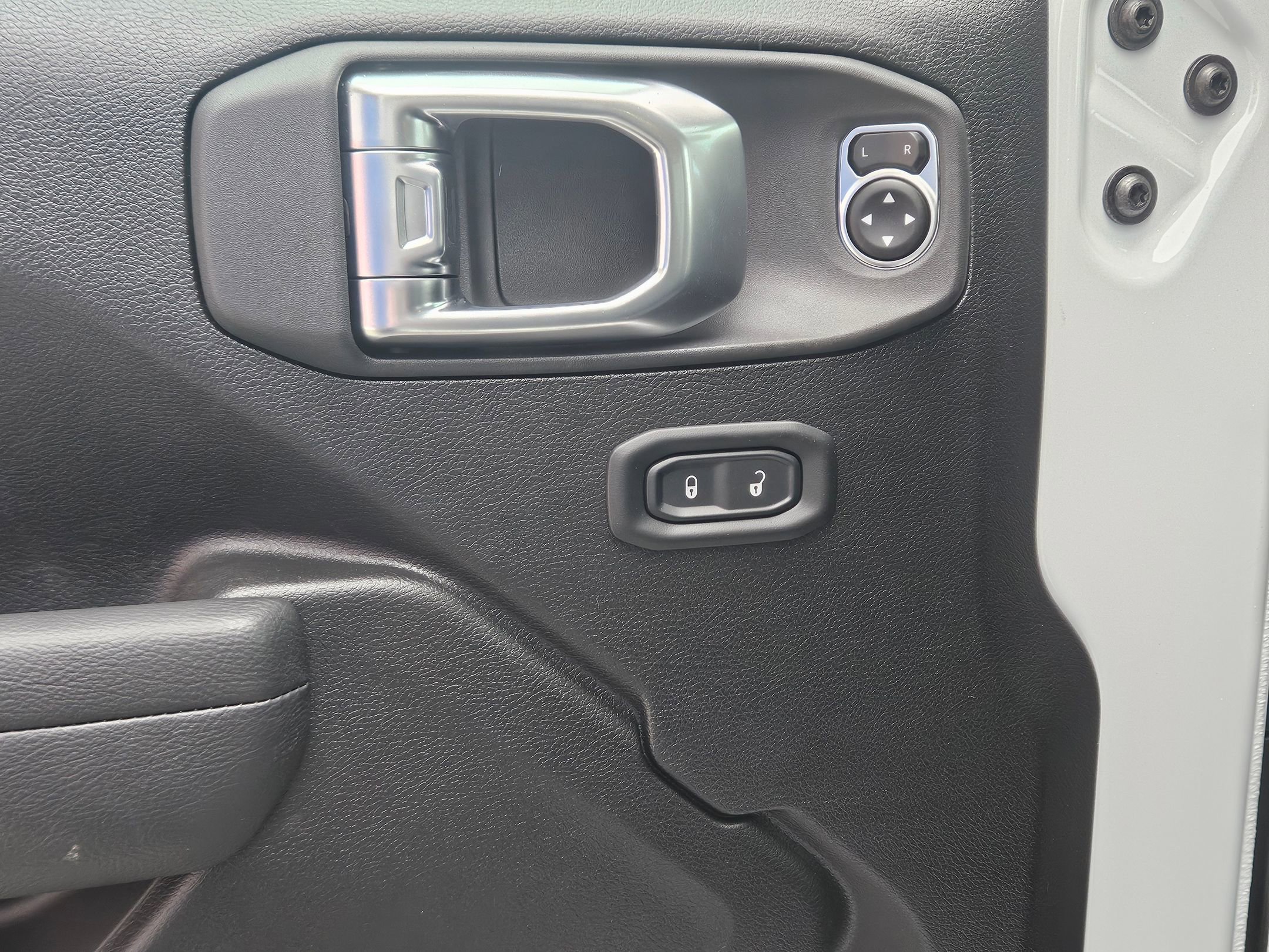 New 2026 Jeep Gladiator Sport image 17