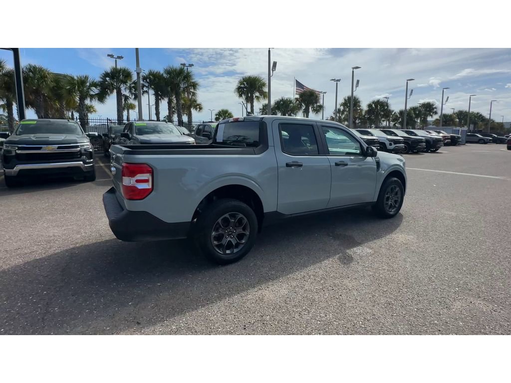 Used 2024 Ford Maverick XLT FWD image 2