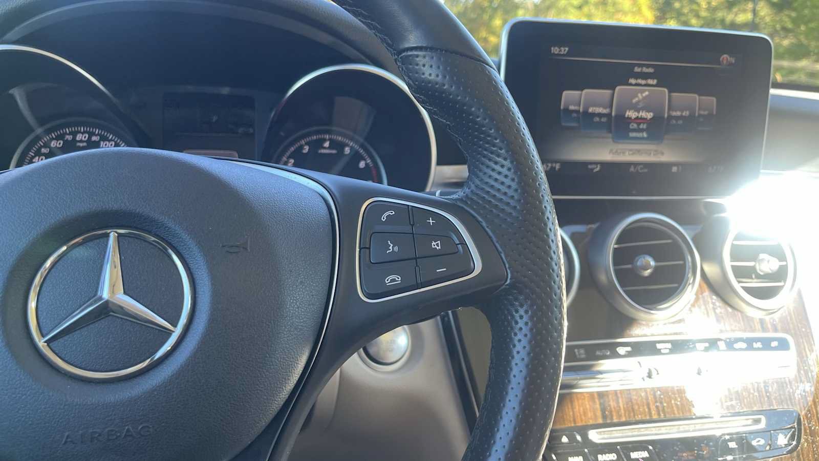 Used 2018 Mercedes-Benz GLC 350e 4MATIC image 40