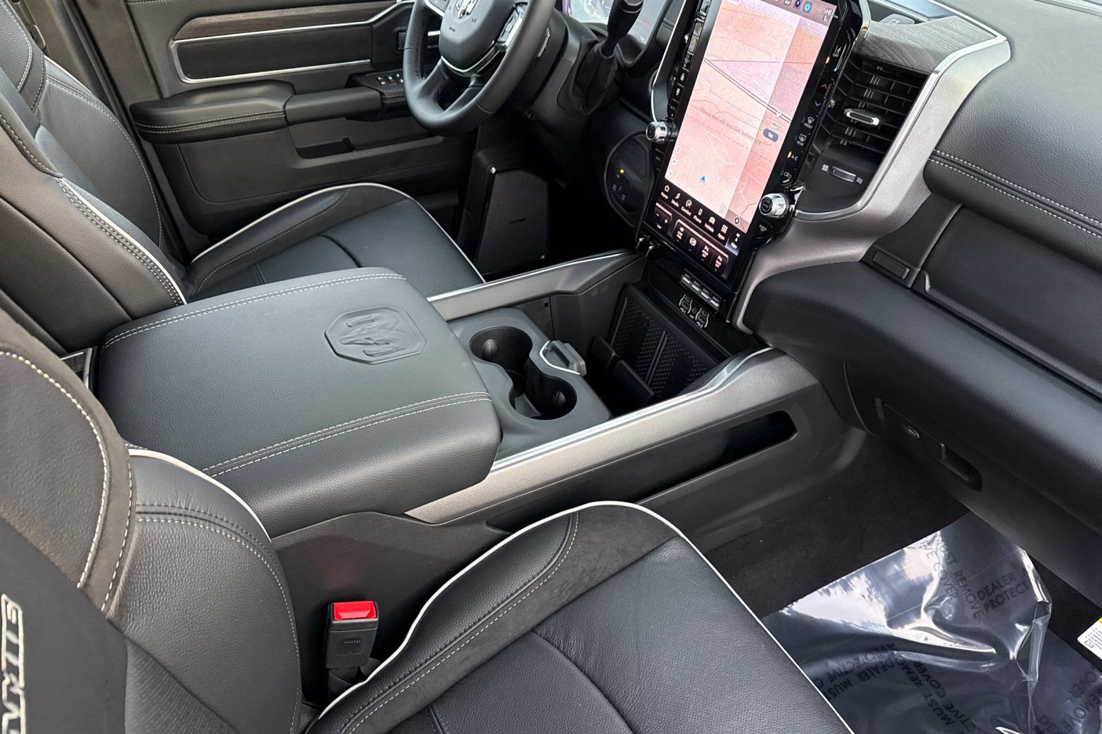 New 2026 RAM 2500 Laramie AWD/4WD image 11
