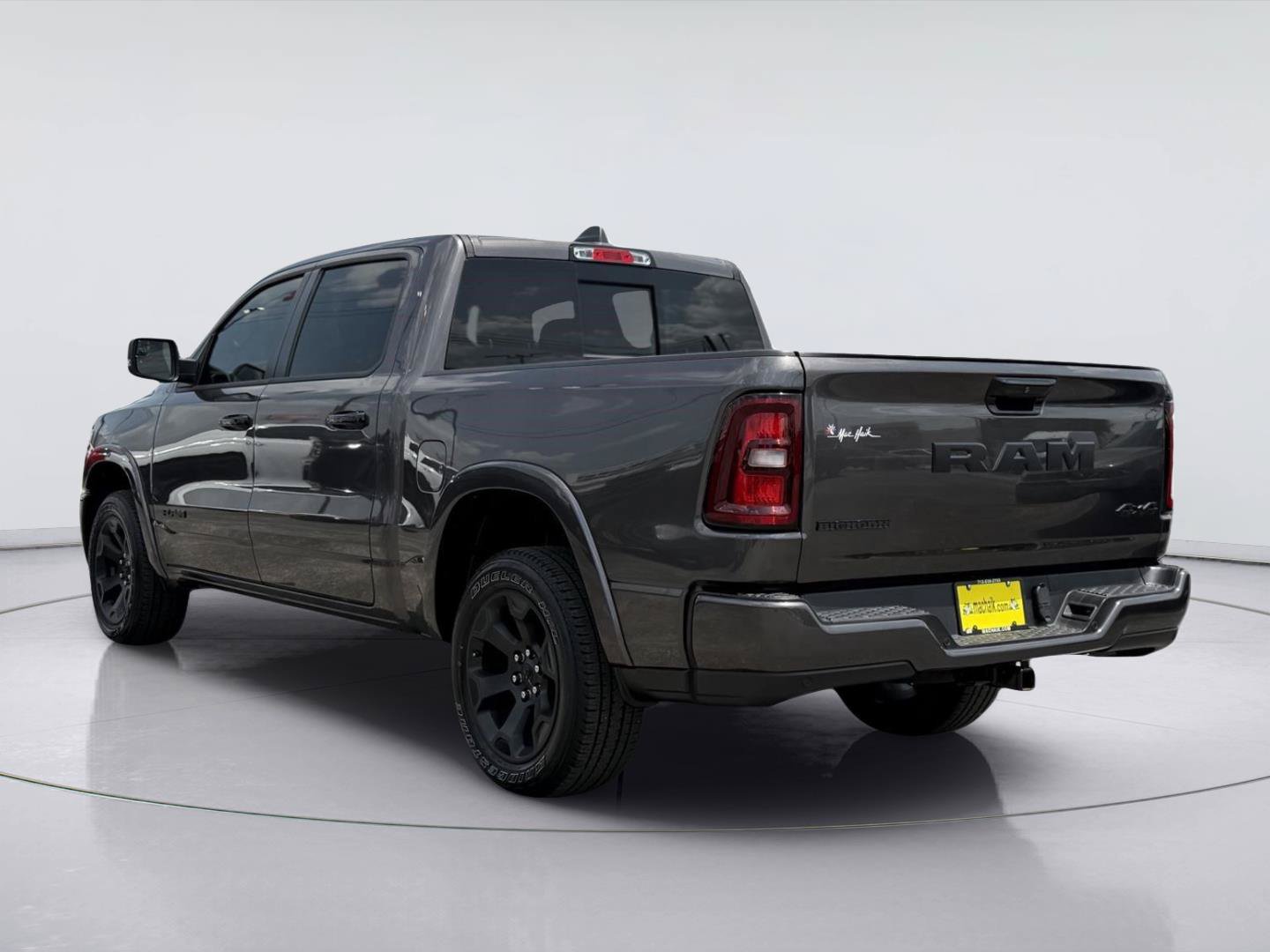 Used 2025 RAM 1500 Big Horn w/ Night Edition AWD/4WD image 3
