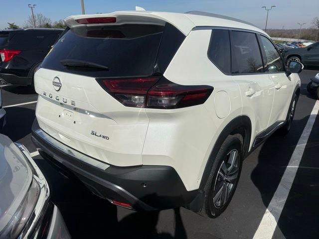 Used 2022 Nissan Rogue SL w/ SL Premium Package image 10