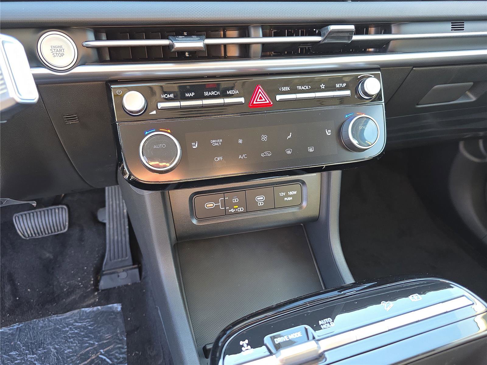 New 2026 Hyundai Tucson SEL image 17