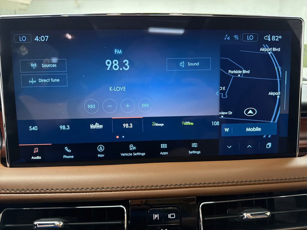 Used 2022 Lincoln Nautilus Reserve w/ Equipment Group 201A image 24