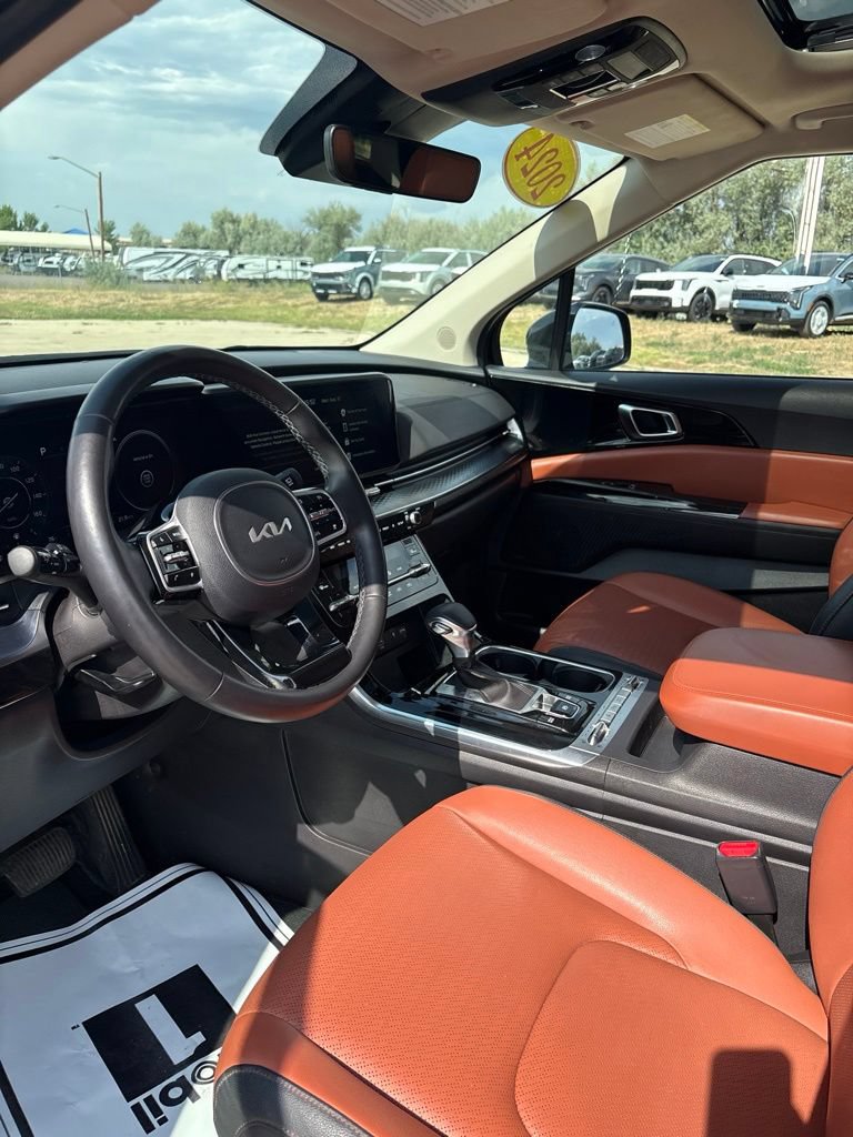 Certified 2024 Kia Carnival SX Prestige FWD image 9