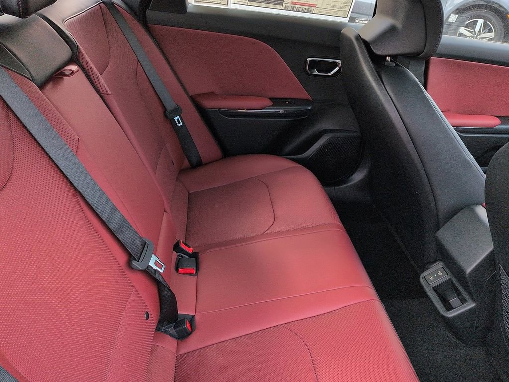 New 2025 Kia K4 GT-Line image 8