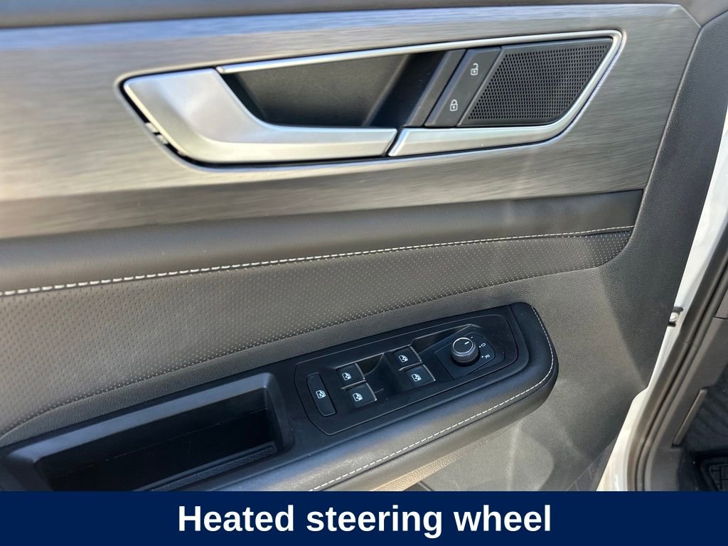 Used 2025 Volkswagen Atlas Cross Sport SE image 12