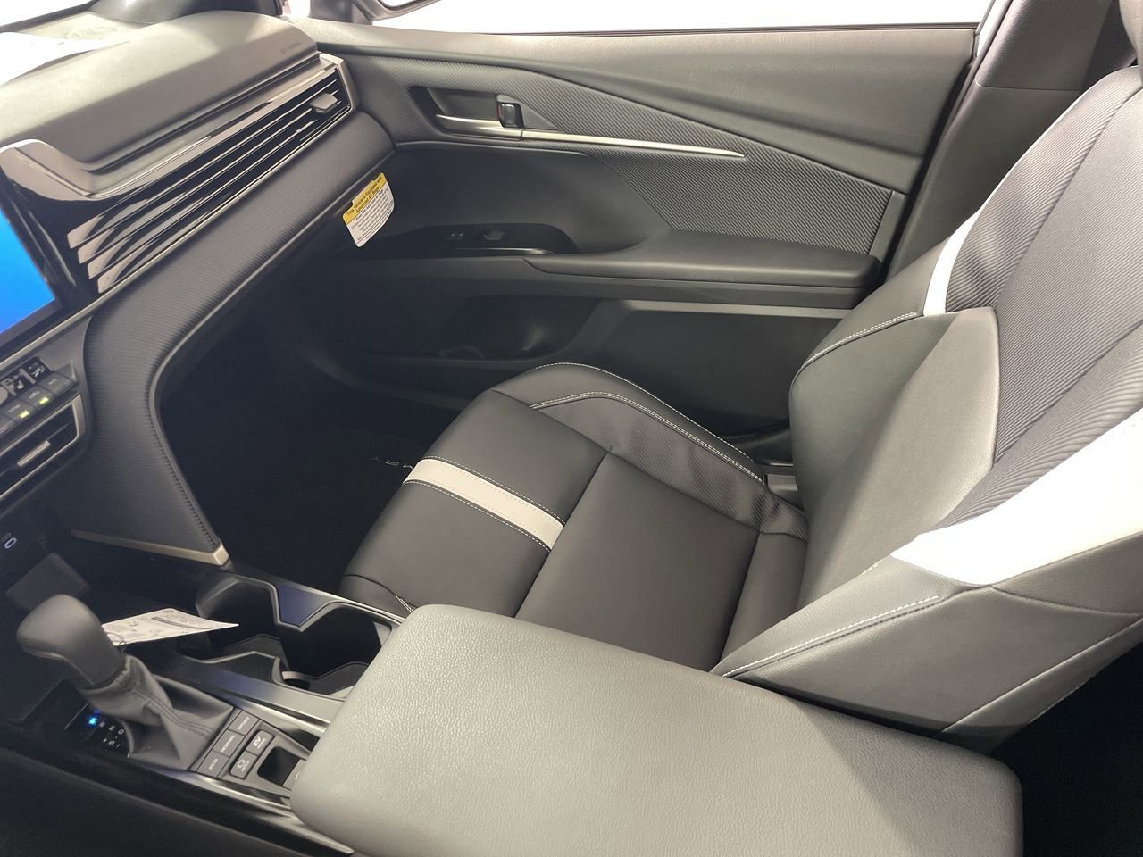 New 2026 Toyota Camry SE image 22