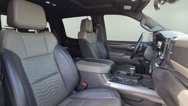 Used 2023 Chevrolet Silverado 1500 ZR2 w/ Technology Package image 18