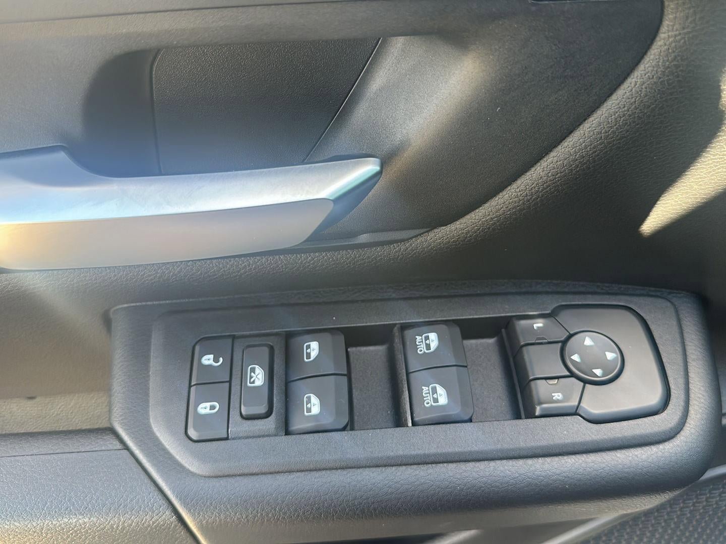 New 2026 RAM 1500 Tradesman AWD/4WD image 10