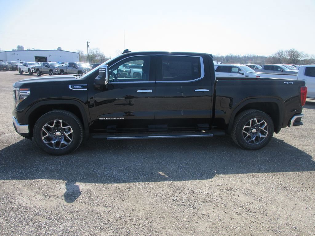 New 2026 GMC Sierra 1500 SLT image 9
