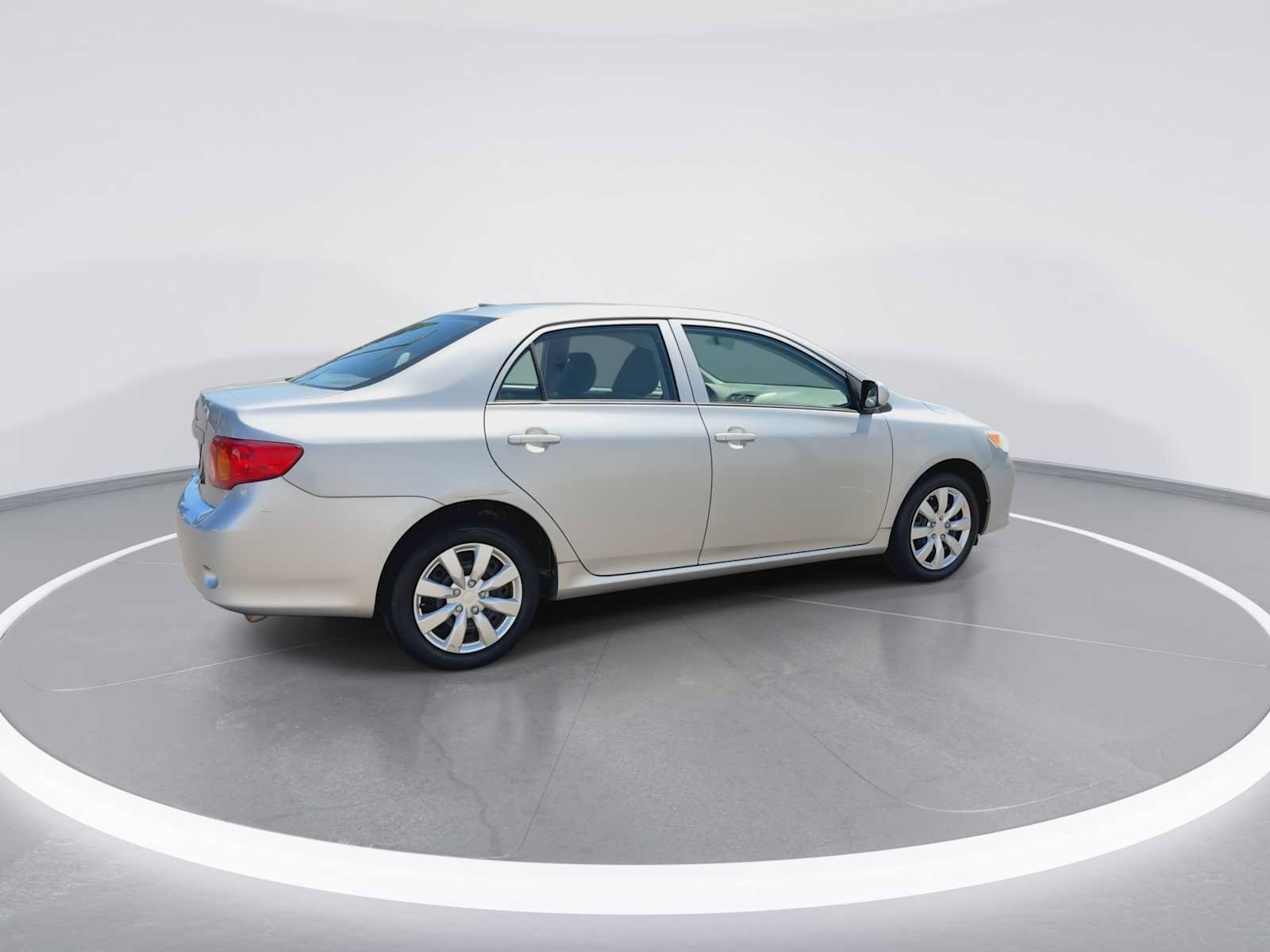 Used 2010 Toyota Corolla LE FWD image 8