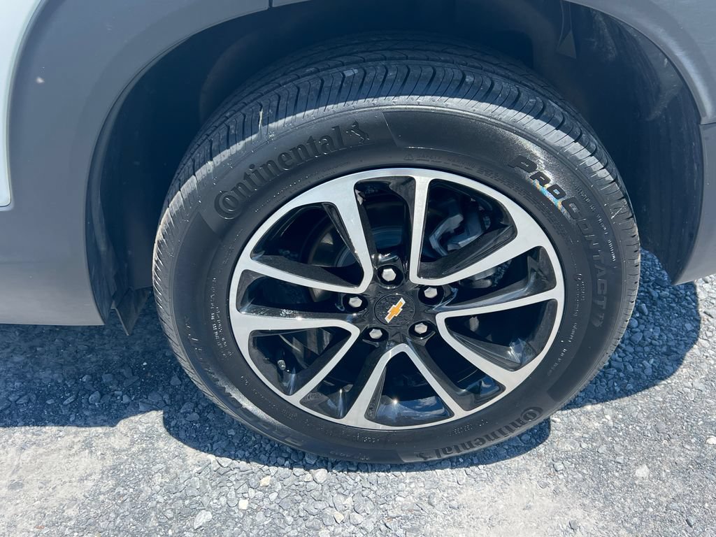 Used 2025 Chevrolet TrailBlazer LT AWD/4WD image 13