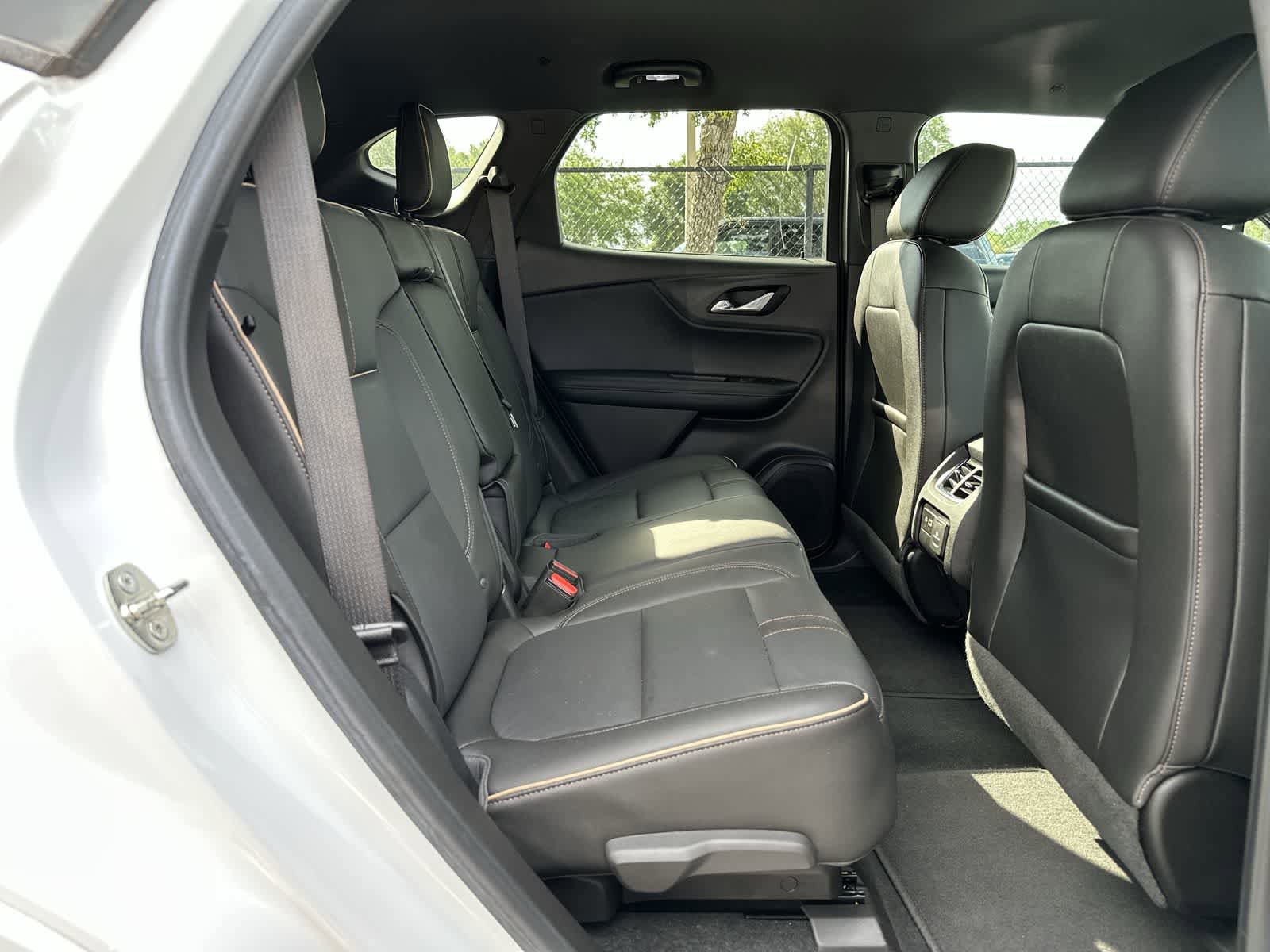 Used 2019 Chevrolet Blazer Premier w/ Driver Confidence II Package FWD image 19